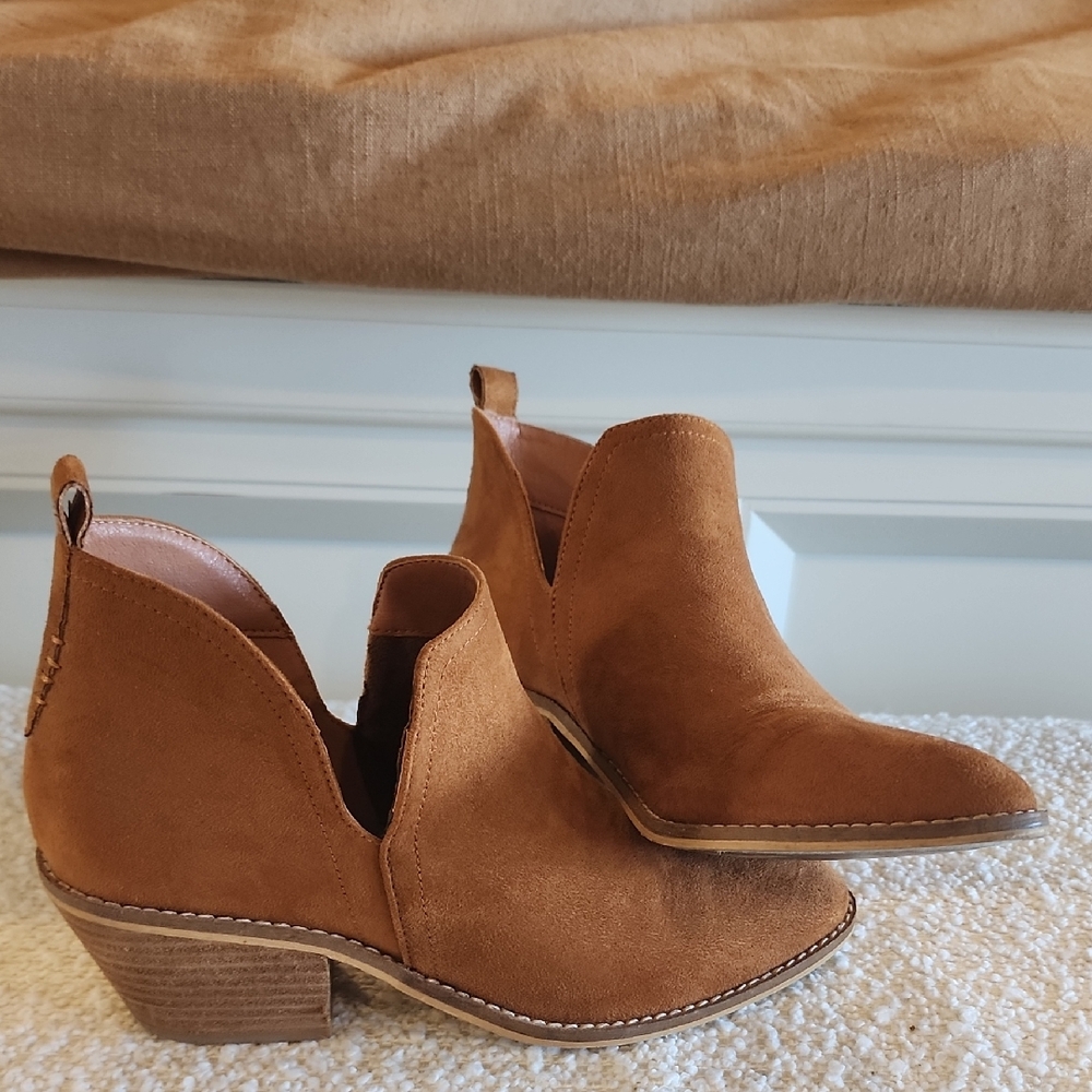Elegant Brown Ankle Booties